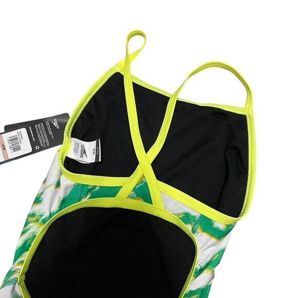 Speedo Cyclone Swirl Flyback Performance Swimsuit Green Size 12 NWT - Picture 5 of 6